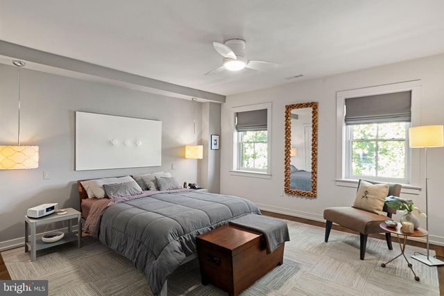 715 S WARNOCK ST, Philadelphia, PA 19147