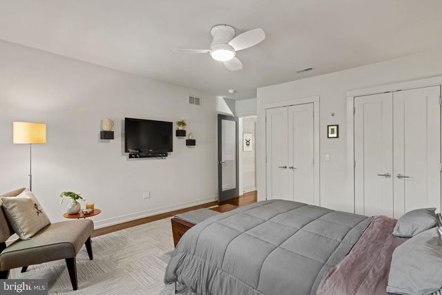 715 S WARNOCK ST, Philadelphia, PA 19147