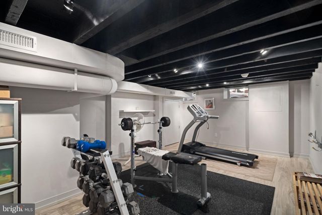 715 S WARNOCK ST, Philadelphia, PA 19147