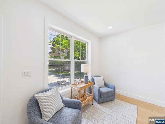64 Graham Place, Teaneck, NJ 07666