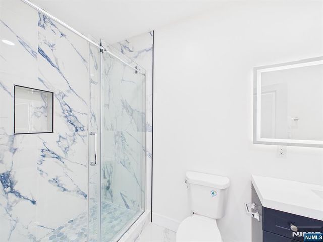 64 Graham Place, Teaneck, NJ 07666