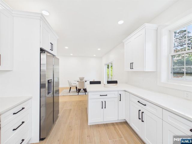 64 Graham Place, Teaneck, NJ 07666