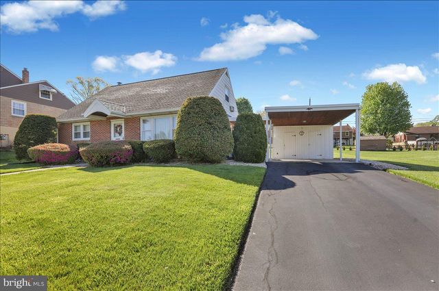 836 RHODORA AVE, Reading, PA 19605