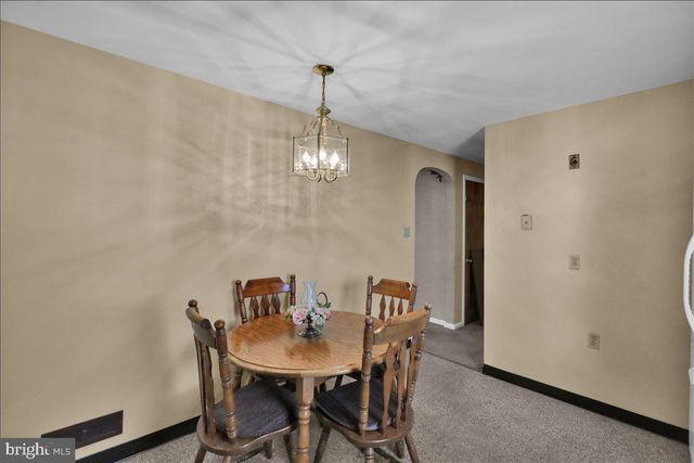 836 RHODORA AVE, Reading, PA 19605