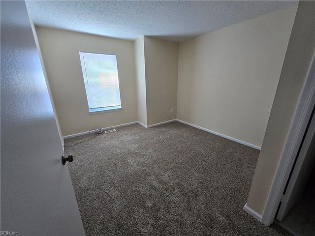 4638 Genoa CIR, Virginia Beach, VA 23462