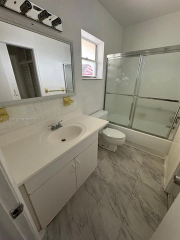 20201 NE 29th Ct D329, Aventura, FL 33180