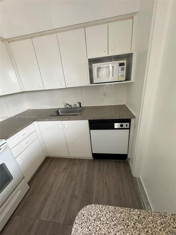 20201 NE 29th Ct D329, Aventura, FL 33180