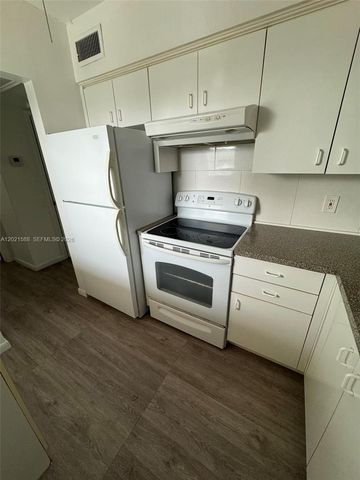 20201 NE 29th Ct D329, Aventura, FL 33180