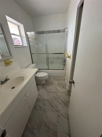 20201 NE 29th Ct D329, Aventura, FL 33180