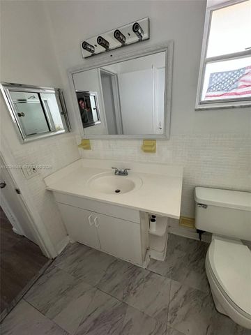 20201 NE 29th Ct D329, Aventura, FL 33180