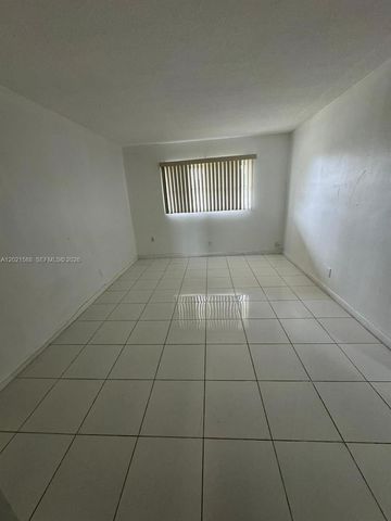 20201 NE 29th Ct D329, Aventura, FL 33180