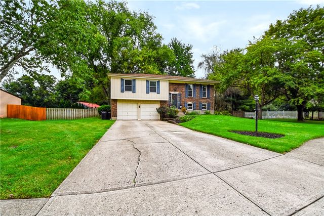 1430 Birch Bark Court, Bellbrook, OH 45440