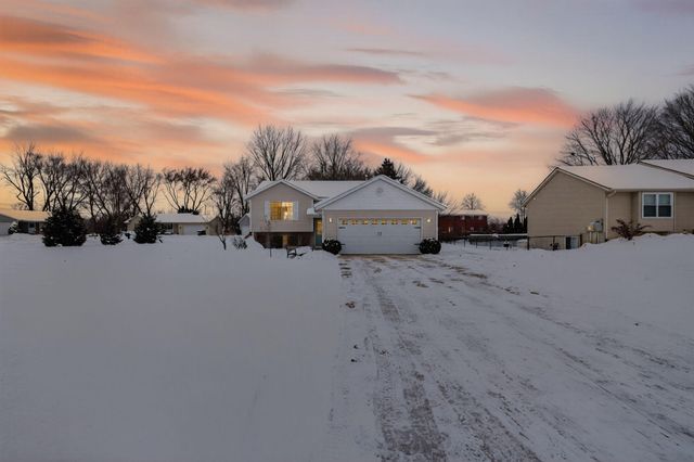 5541 Eric Street, Allendale Twp, MI 49401