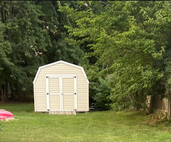 5541 Eric Street, Allendale Twp, MI 49401