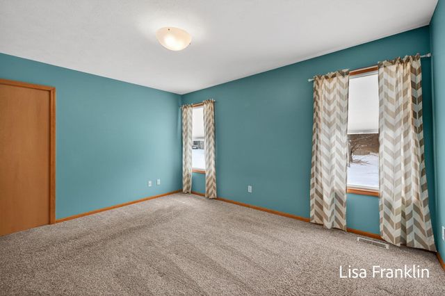 5541 Eric Street, Allendale Twp, MI 49401