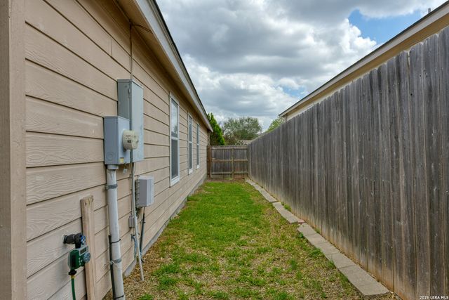 10123 Colt Xing, Converse, TX 78109