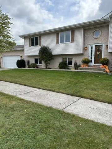1509 Mockingbird Drive, Schererville, IN 46307