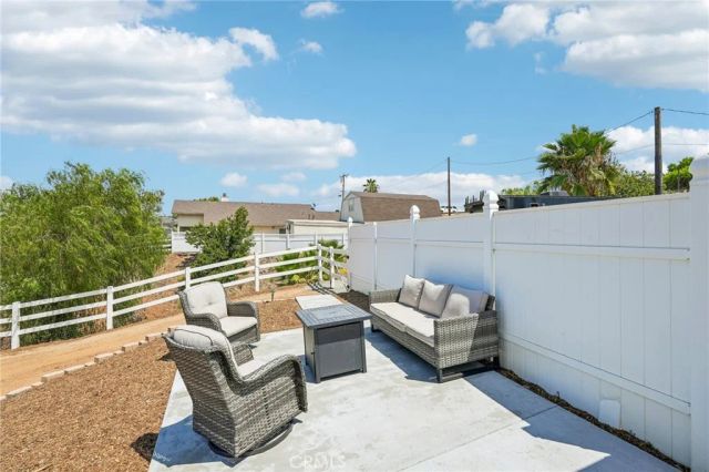 14342 Laurel, Riverside, CA 92503