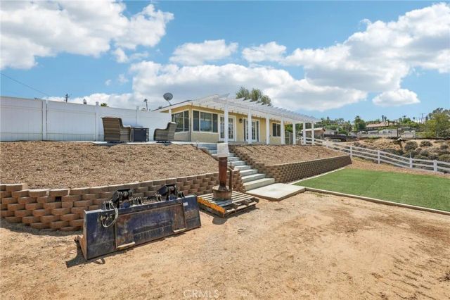 14342 Laurel, Riverside, CA 92503