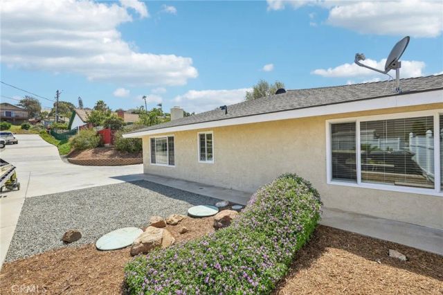 14342 Laurel, Riverside, CA 92503