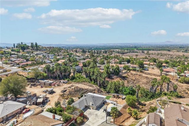 14342 Laurel, Riverside, CA 92503