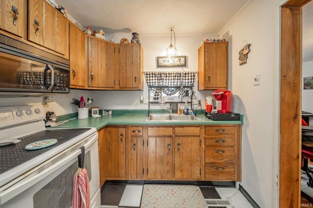 600 Spring Street, New Castle, IN 47362