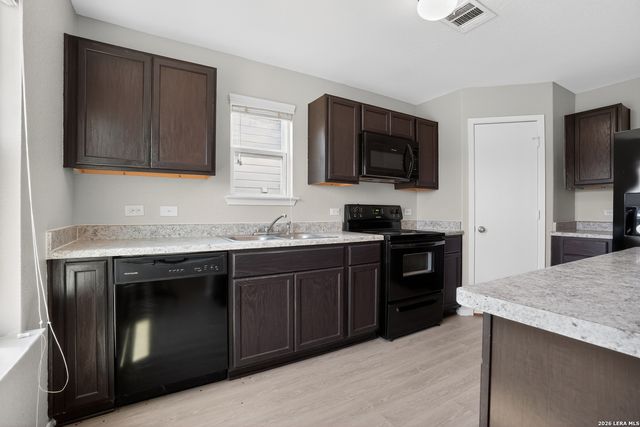9612 Sandy Ridge Way, San Antonio, TX 78239