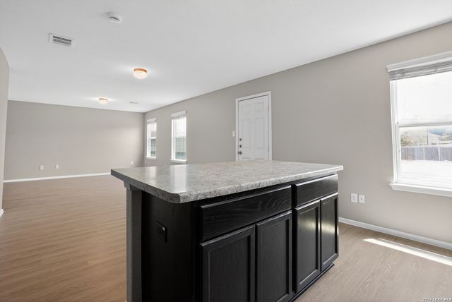 9612 Sandy Ridge Way, San Antonio, TX 78239
