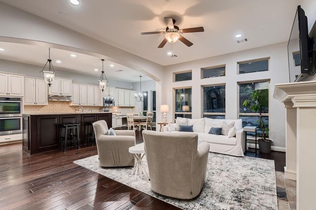 2516 Arion CIR, Austin, TX 78730