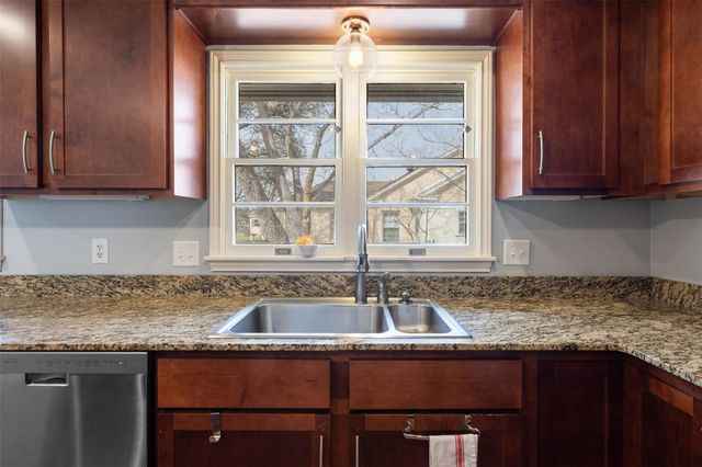 1902 N 7th ST, Temple, TX 76501