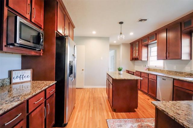 1902 N 7th ST, Temple, TX 76501