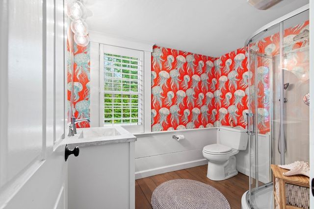 153 Wapping Rd, Kingston, MA 02364