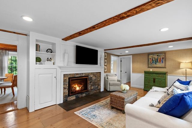 153 Wapping Rd, Kingston, MA 02364