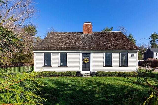 153 Wapping Rd, Kingston, MA 02364