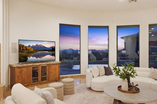 11376 E DREYFUS Avenue, Scottsdale, AZ 85259