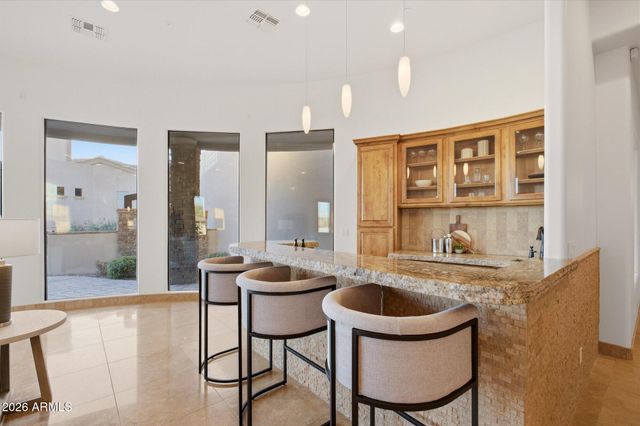 11376 E DREYFUS Avenue, Scottsdale, AZ 85259