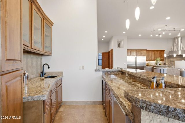 11376 E DREYFUS Avenue, Scottsdale, AZ 85259