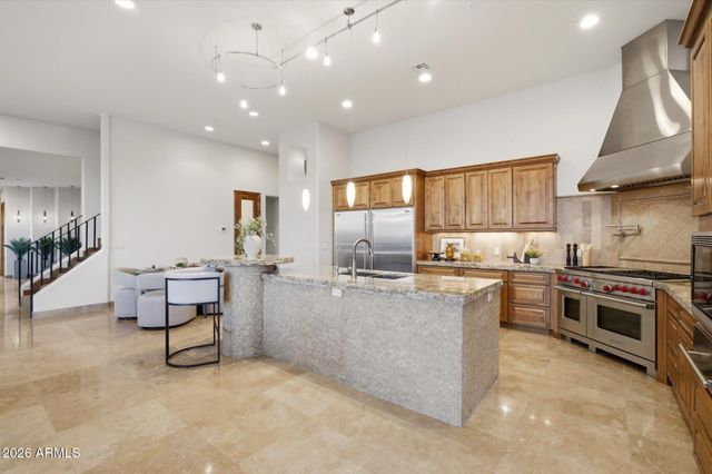 11376 E DREYFUS Avenue, Scottsdale, AZ 85259