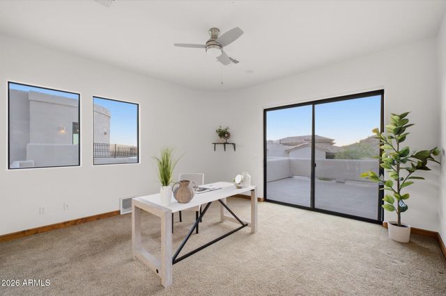 11376 E DREYFUS Avenue, Scottsdale, AZ 85259