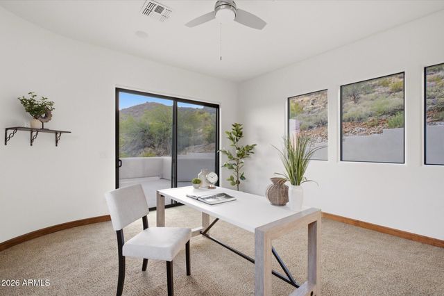 11376 E DREYFUS Avenue, Scottsdale, AZ 85259