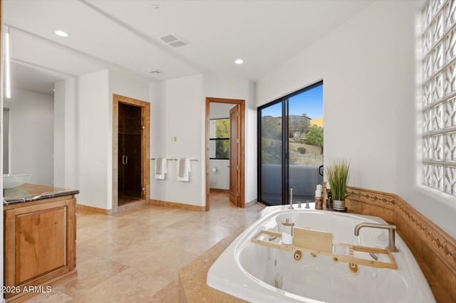 11376 E DREYFUS Avenue, Scottsdale, AZ 85259