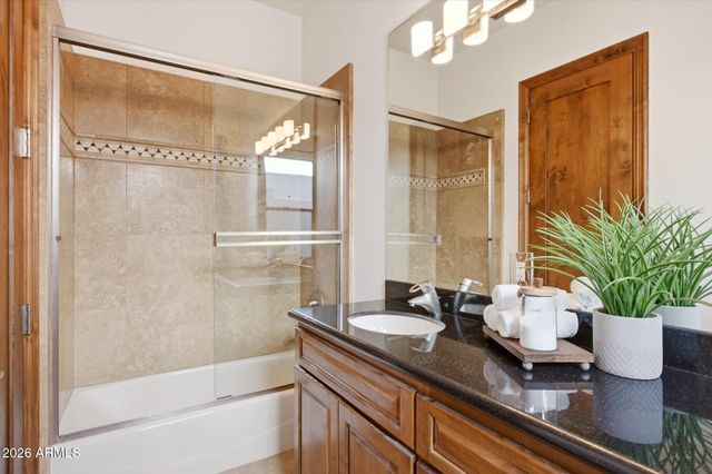 11376 E DREYFUS Avenue, Scottsdale, AZ 85259