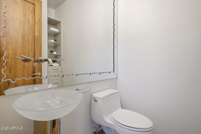 11376 E DREYFUS Avenue, Scottsdale, AZ 85259