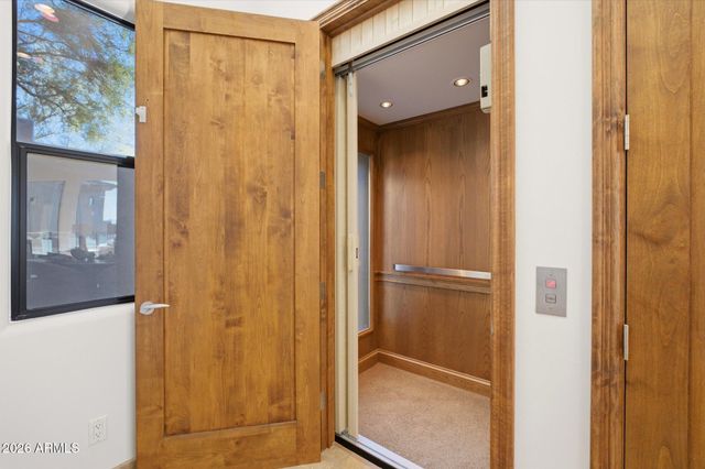 11376 E DREYFUS Avenue, Scottsdale, AZ 85259