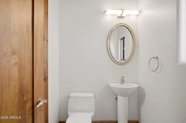 11376 E DREYFUS Avenue, Scottsdale, AZ 85259