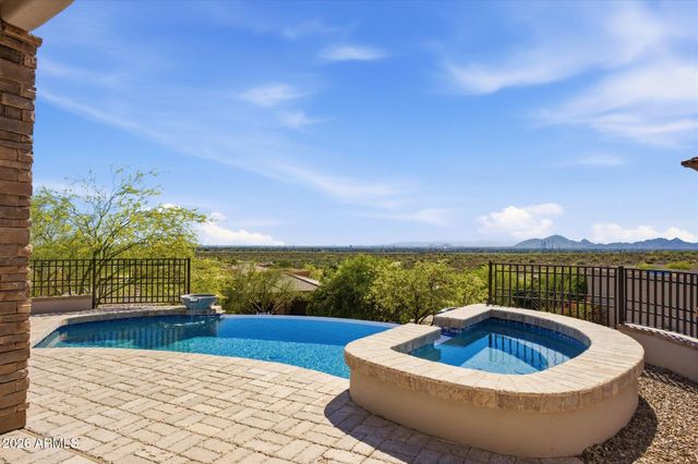 11376 E DREYFUS Avenue, Scottsdale, AZ 85259