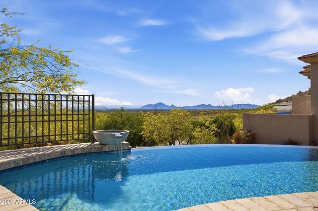 11376 E DREYFUS Avenue, Scottsdale, AZ 85259