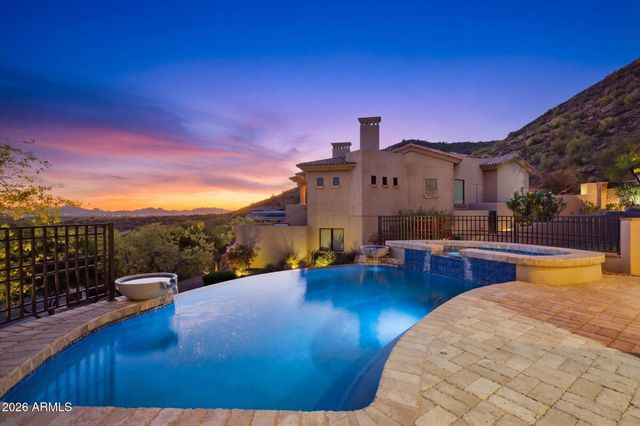 11376 E DREYFUS Avenue, Scottsdale, AZ 85259