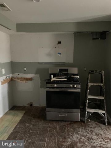 943 N MOUNT ST, Baltimore, MD 21217