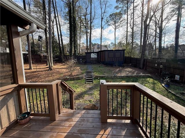 6035 Stone Wood NW Drive, Kennesaw, GA 30152